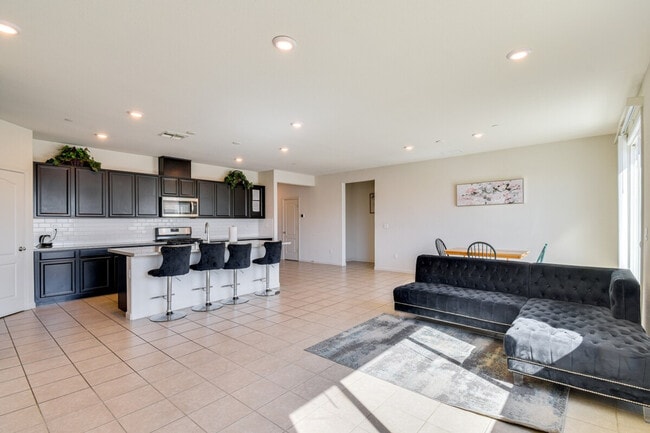 Building Photo - 1442 Copperfield Ave Unit SI ID1307252P