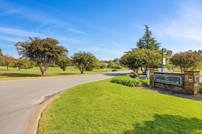 Photo - 7448 Miss Madison Way