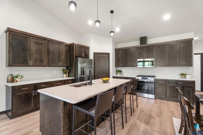 Photo - 1113 S Foss Ave