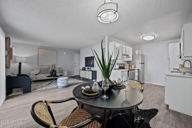 Photo - 4337 N 53rd Ln Unit A1