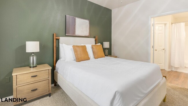 Photo - 165 Forestbrook Dr Unit 516