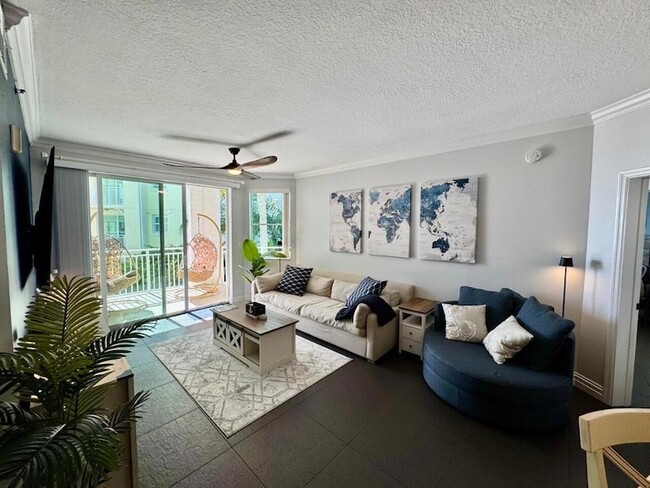 Photo - 815 NW Flagler Ave Unit 206