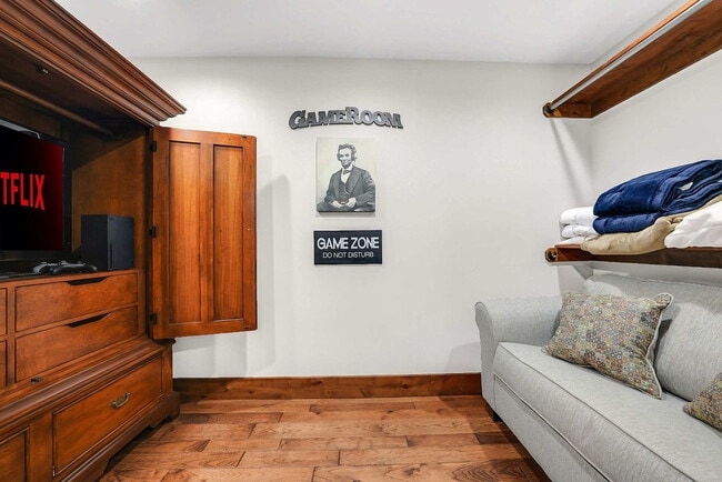 Photo - 201 Shady Ozark Ln Unit ID1353786P