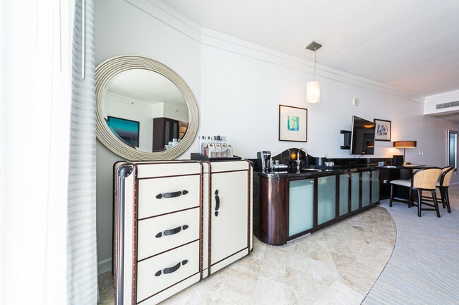 Photo - 4401 Collins Ave Unit SI ID1540524P