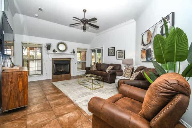 Building Photo - 731 Cypress Ct Unit SI ID1520954P