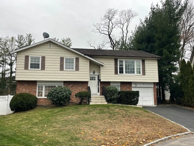 Photo - 18 William St