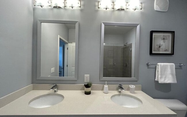 Photo - 220 Sandy Springs Cir Unit ID1359736P