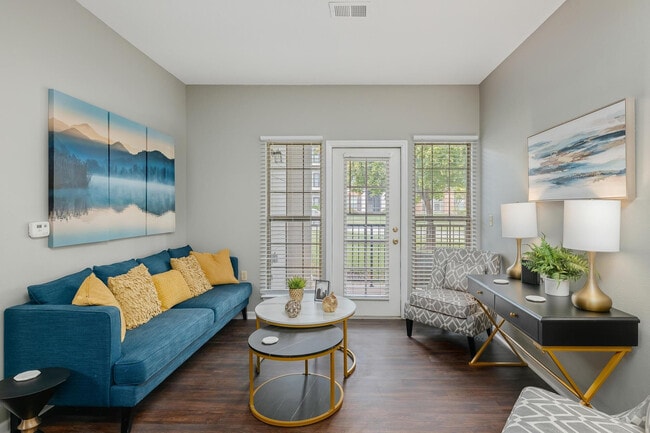 Building Photo - Highland Ridge