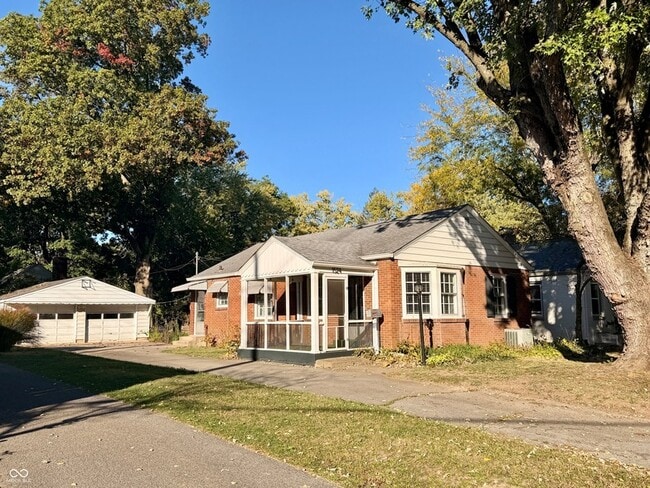 Building Photo - 1524 E 54th St