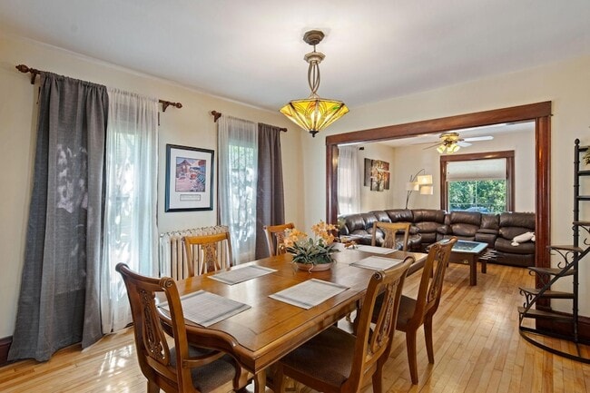 Photo - 2713 Garfield Ave