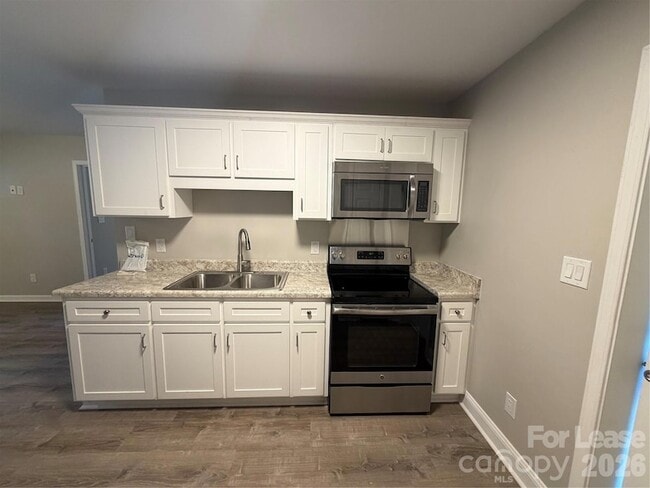 Photo - 2621 E Greenbriar Rd