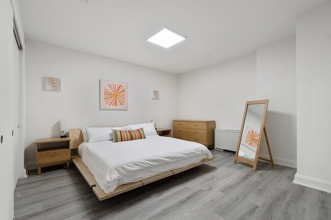 Photo - 10 Hanover Square Unit SI FL14-ID337559P