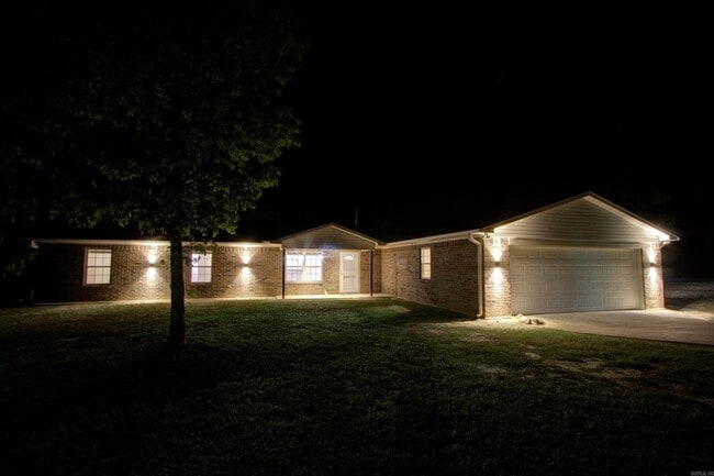 Photo - 720 Tennessee Acres Dr