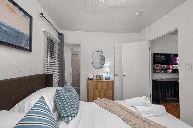 Photo - 334-40 Langley St Unit ID1330861P