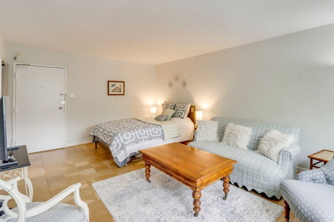 Photo - 2710 Macomb St NW Unit SI ID1386166P