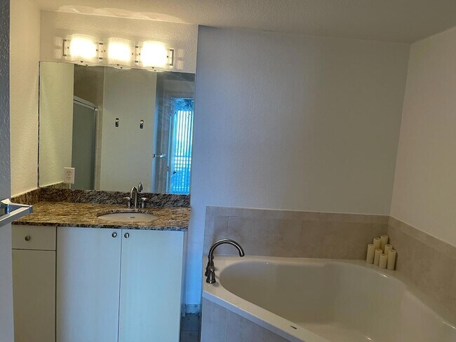 Photo - 1830 Radius Dr Unit 307