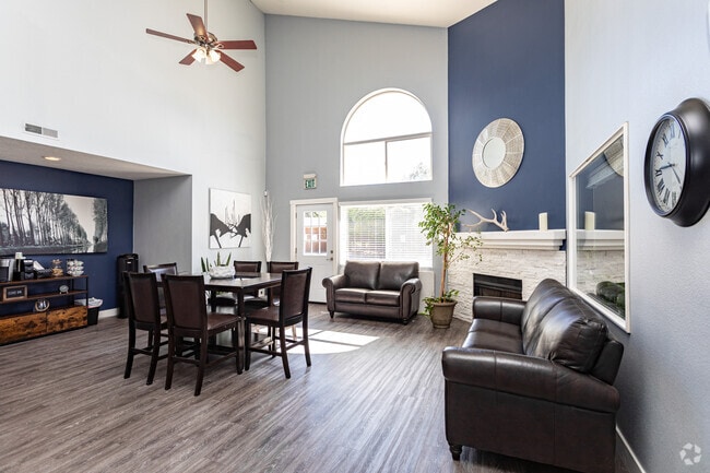 Clubhouse - Mountain Shadows