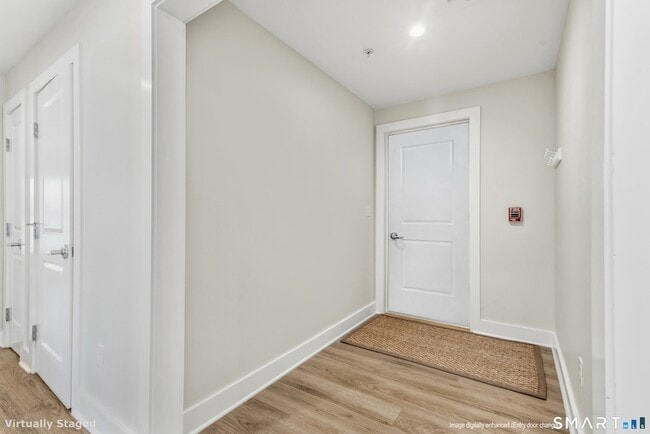 Photo - 82 Wall St Unit 300