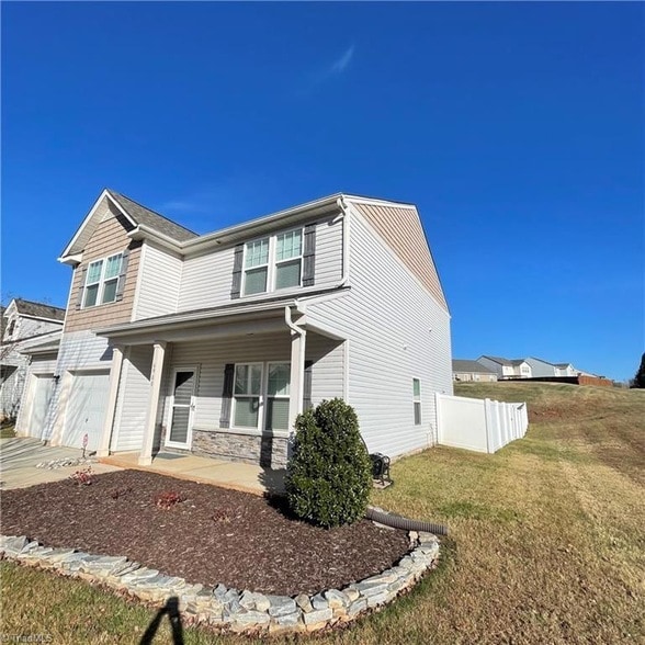 Photo - 6900 Lowline Dr