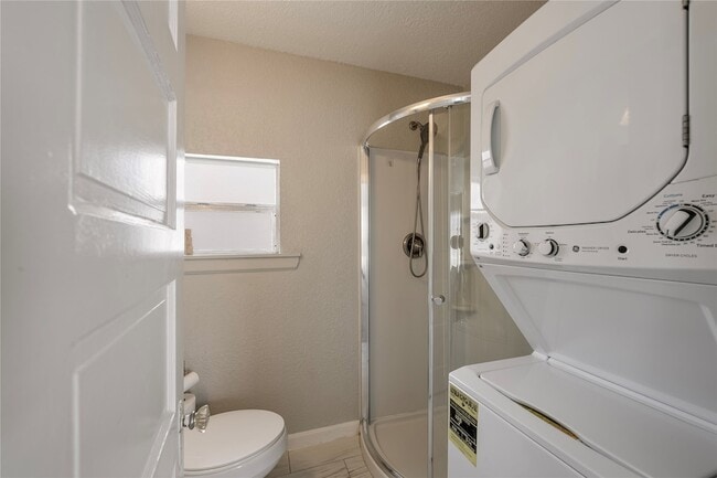 Photo - 3310 Crawford St Unit B