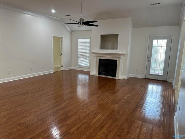 Photo - 228 Tanner Point Dr