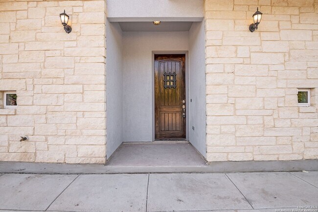 Photo - 139 San Salvador Ave