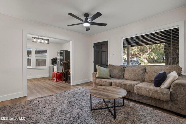 Photo - 222 Benachi Ave