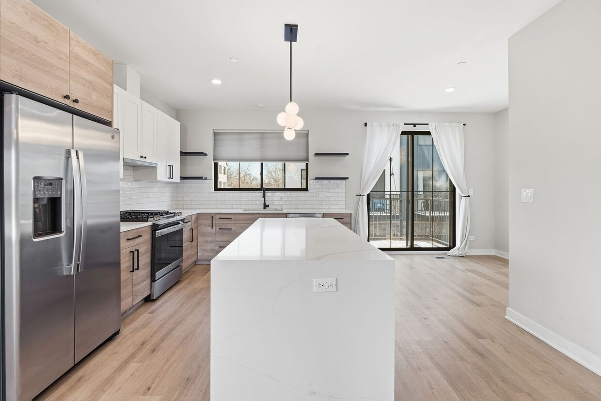Floor Plan - Townhome (Corner - Interior Photos of K)