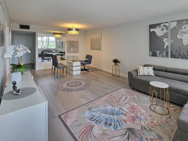 Photo - 1825 S Ocean Dr Unit 206