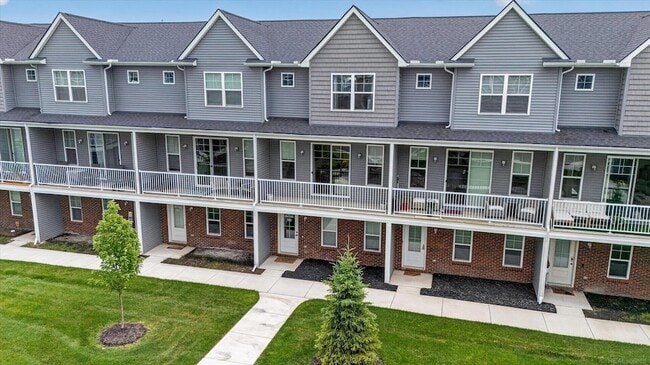 Building Photo - 3981 Trailway Commons Cir