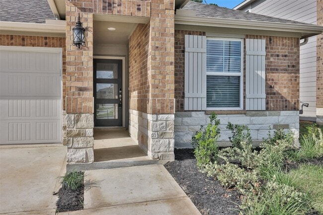 Photo - 18095 Martin Pines Dr