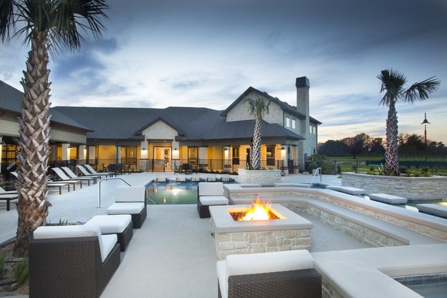 Building Photo - The Legacy at Lake Charles