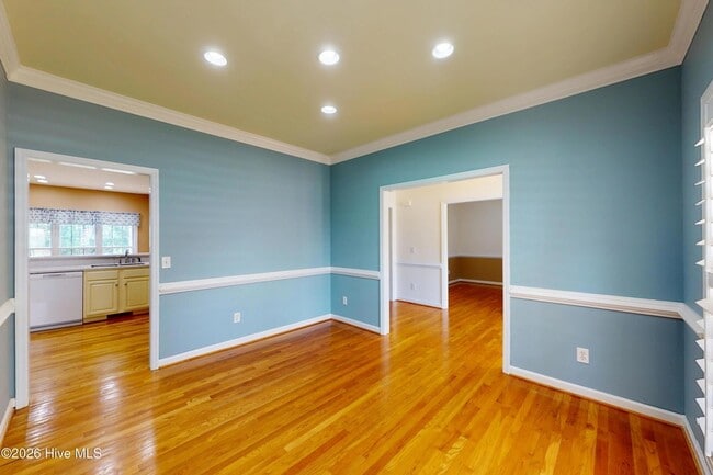 Photo - 1140 Greenbriar Dr