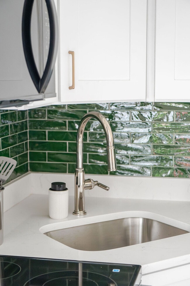 Photo - 113 S Henry St Unit SI ID1468341P