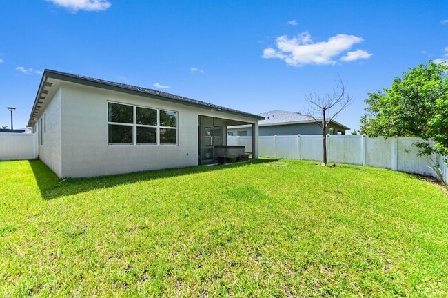 Photo - 11381 SW Lyra Dr.