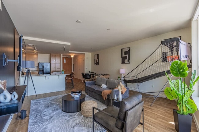 Photo - 44 W Monroe St Unit ID1263157P