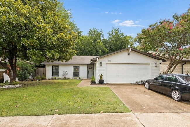 Building Photo - 3818 Ruidosa Ave