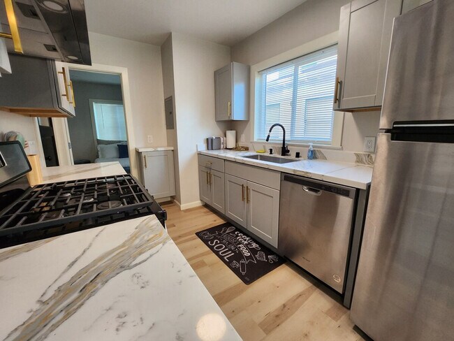 Photo - 517 66th St Unit SI ID1424325P