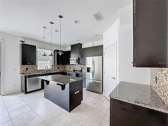 Photo - 9775 Winnington St