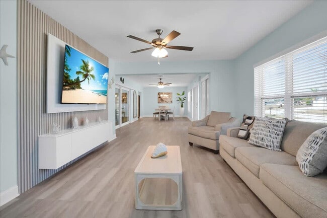 Photo - 115 Leland St SE Unit ID1371159P