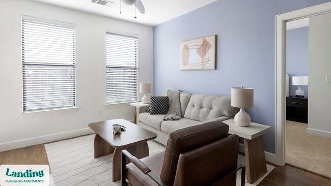 Building Photo - 5275 Town and Country Blvd Unit 2461.1412772