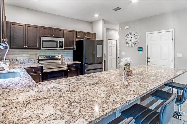 Photo - 724 SE 37th Ave