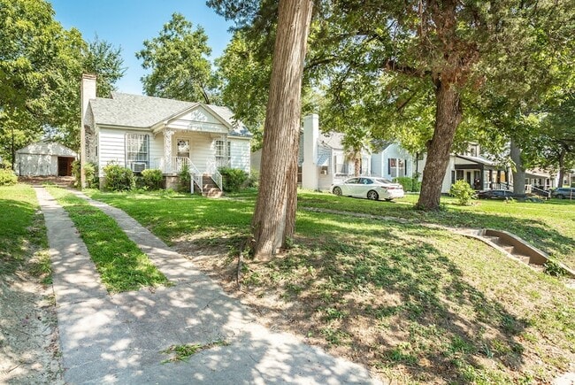 Photo - 3515 Fairview Ave