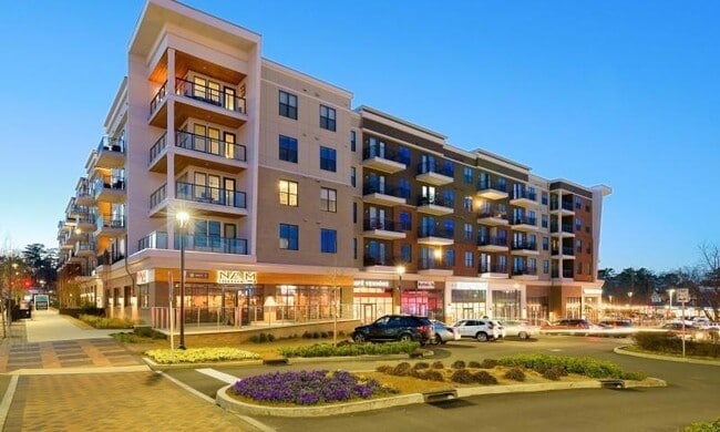 Building Photo - 6400 Blue Stone Rd