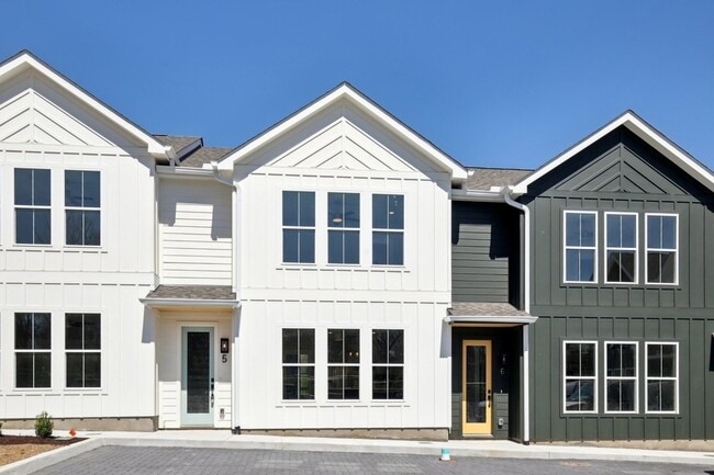 Photo - 341 Archwood Dr Unit 6