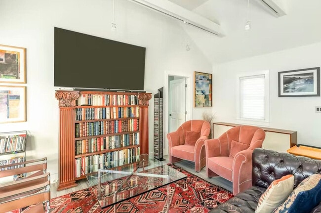 Photo - 629 Elizabeth St Unit ID1297833P