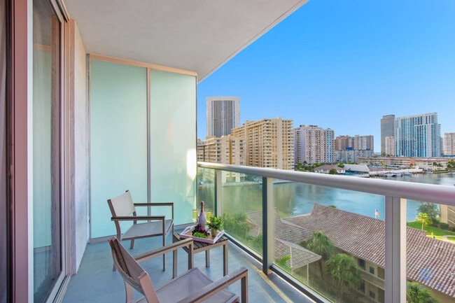 Building Photo - 2602 E Hallandale Beach Blvd Unit ID1227476P