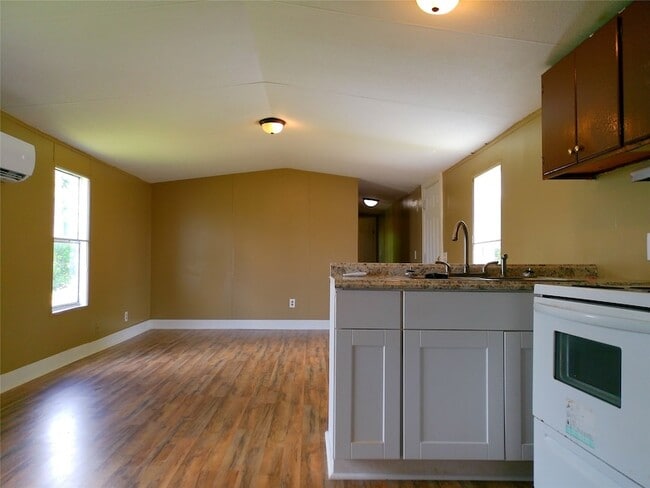 Photo - 2501 Mcdonald Rd