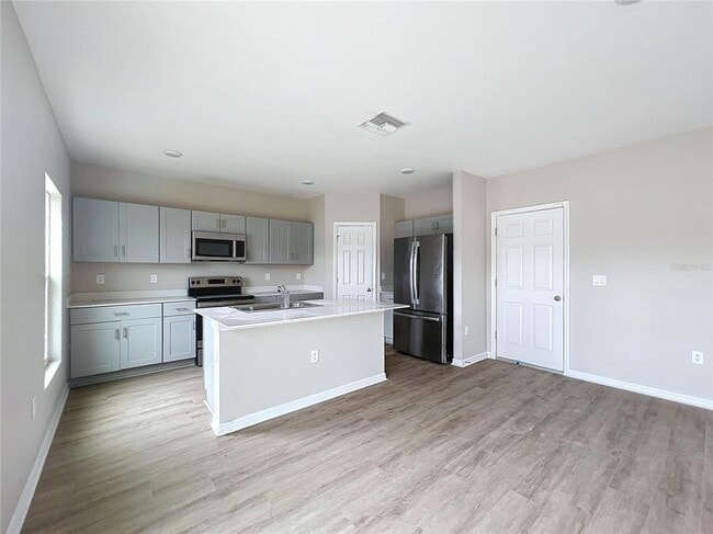 Photo - 1404 Axel Cir