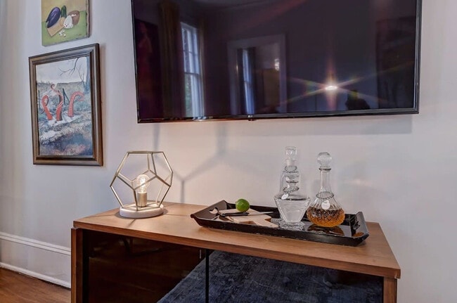 Photo - 518 Lamar Ave Unit FL2-ID1331055P